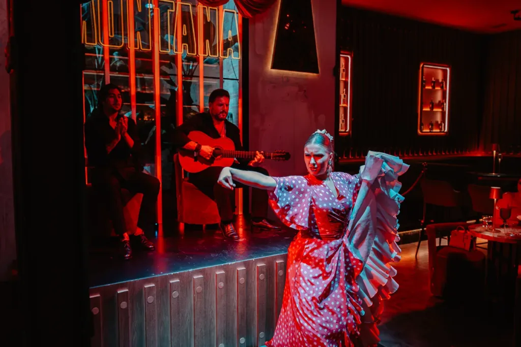 Montana Cocktails & Flamenco | Tablaos Flamencos